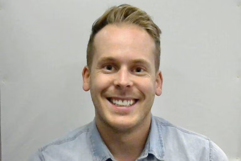 Headshot of Mike Perkins